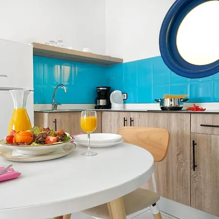 One Bedroom With Pool At 500m From Playa Chica, Puerto Del Carmen 아파트 *
