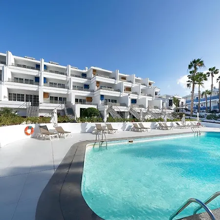 One Bedroom With Pool At 500m From Playa Chica, Puerto Del Carmen 푸에르토 델 카르멘
